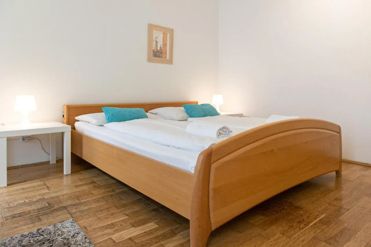 Spacious 3Br Next To Belvedere Perfect For Long Stays Vienna Austria